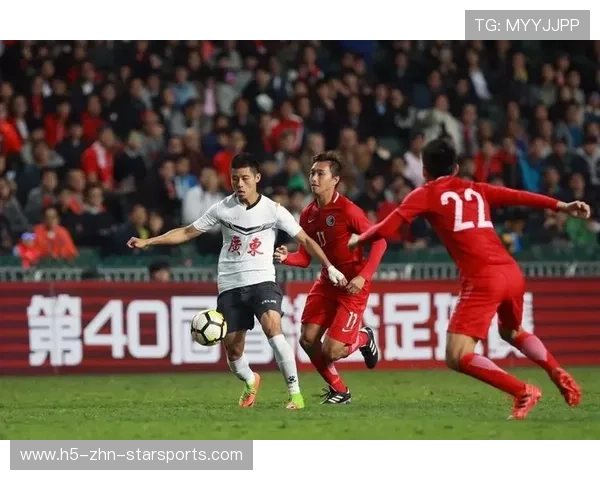 河南队跑位频率提高，攻势愈发猛烈